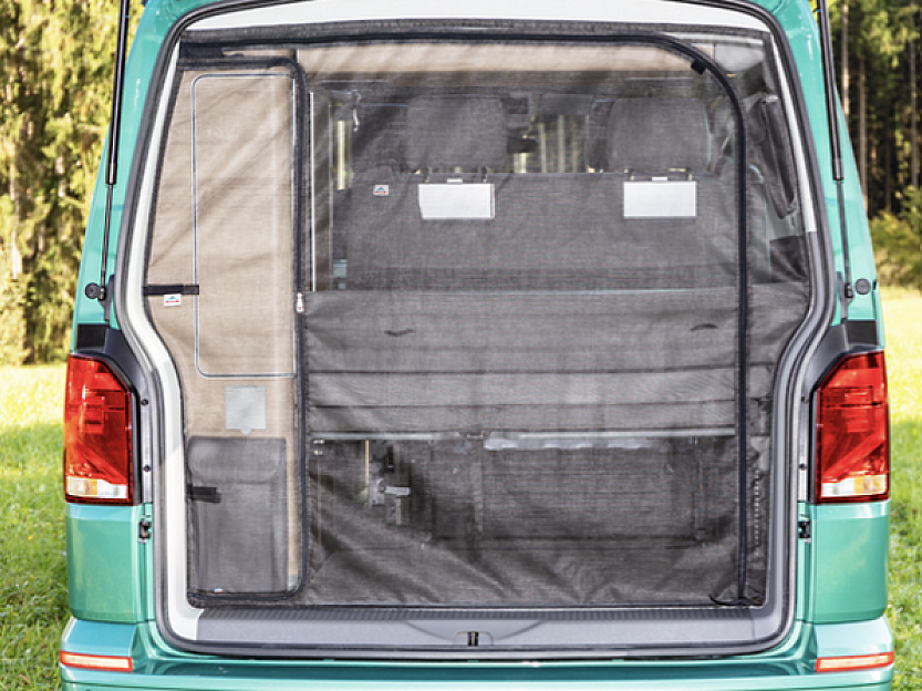 BRANDRUP FLYOUT moustiquaire pour coffre avec ouverture - Volkswagen T5/T6/T6.1. BRANDRUP FLYOUT moustiquaire pour coffre avec ouverture - Volkswagen T5/T6/T6.1.