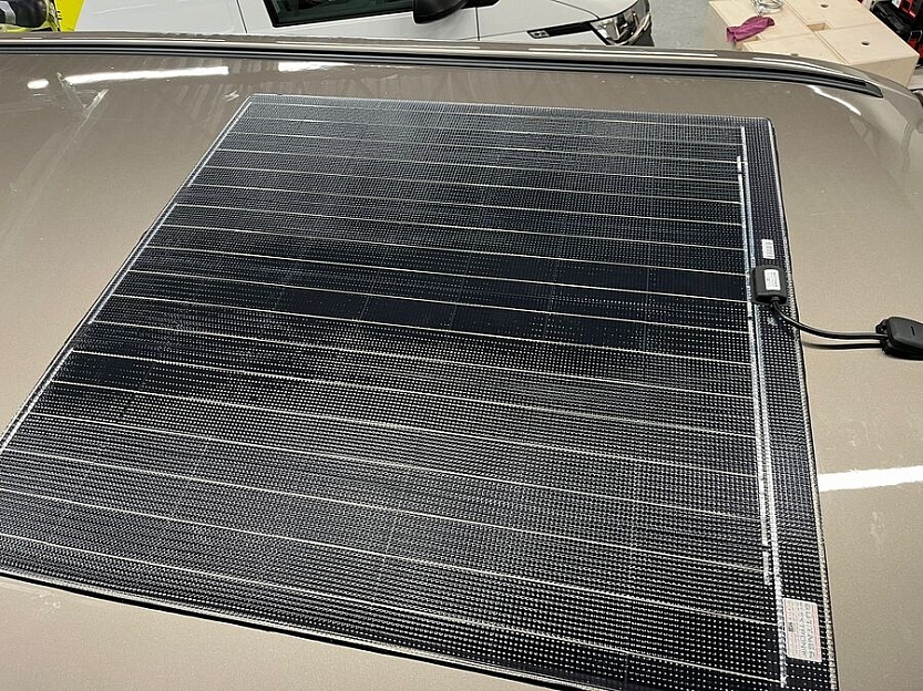 DOMETIC Büttner panneau solaire 170Kw + Victron SmartSolar (75/15) + installation incluse. DOMETIC Büttner panneau solaire 170Kw + Victron SmartSolar (75/15) + installation incluse.